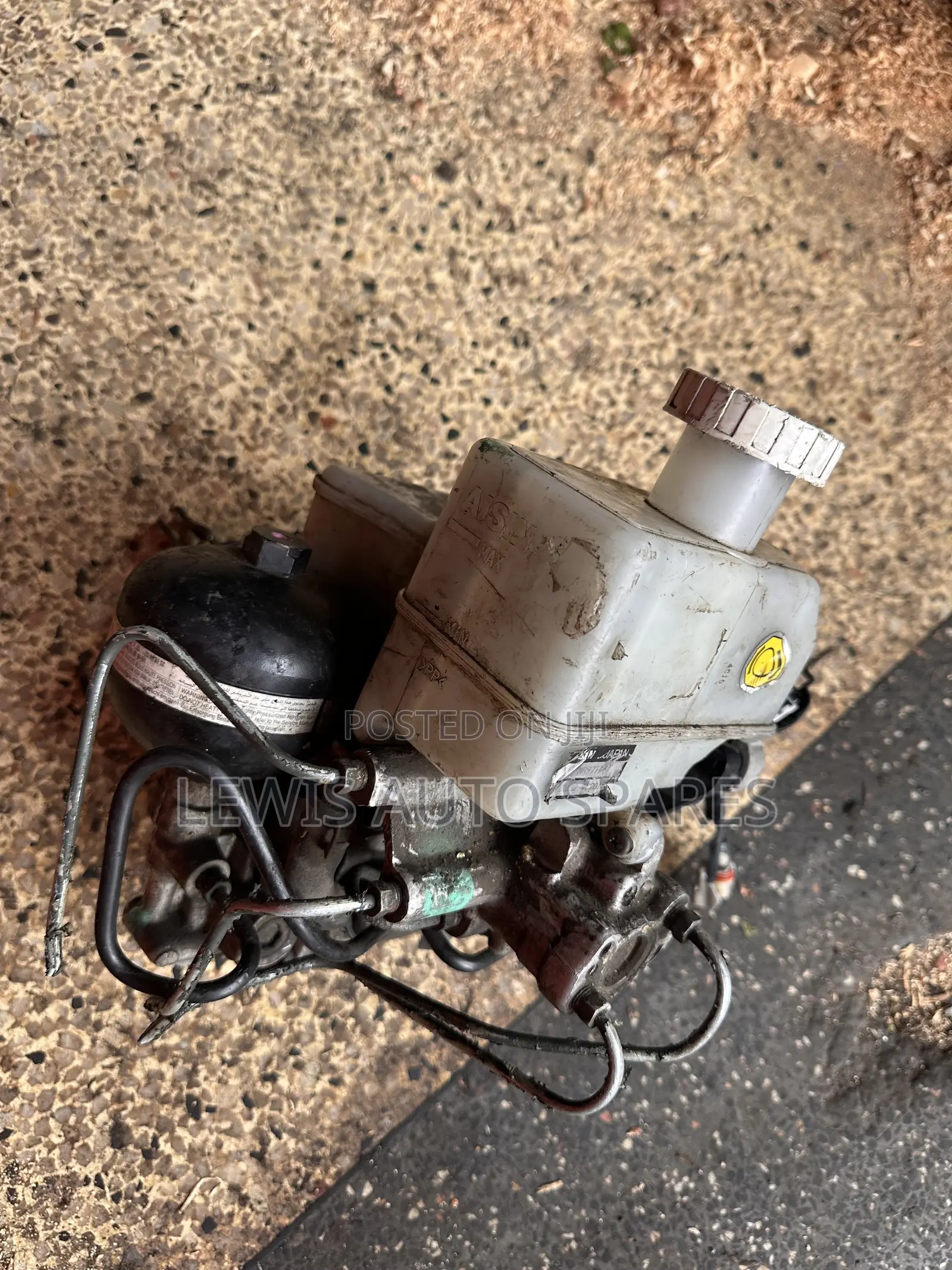 Pajero Brake Booster