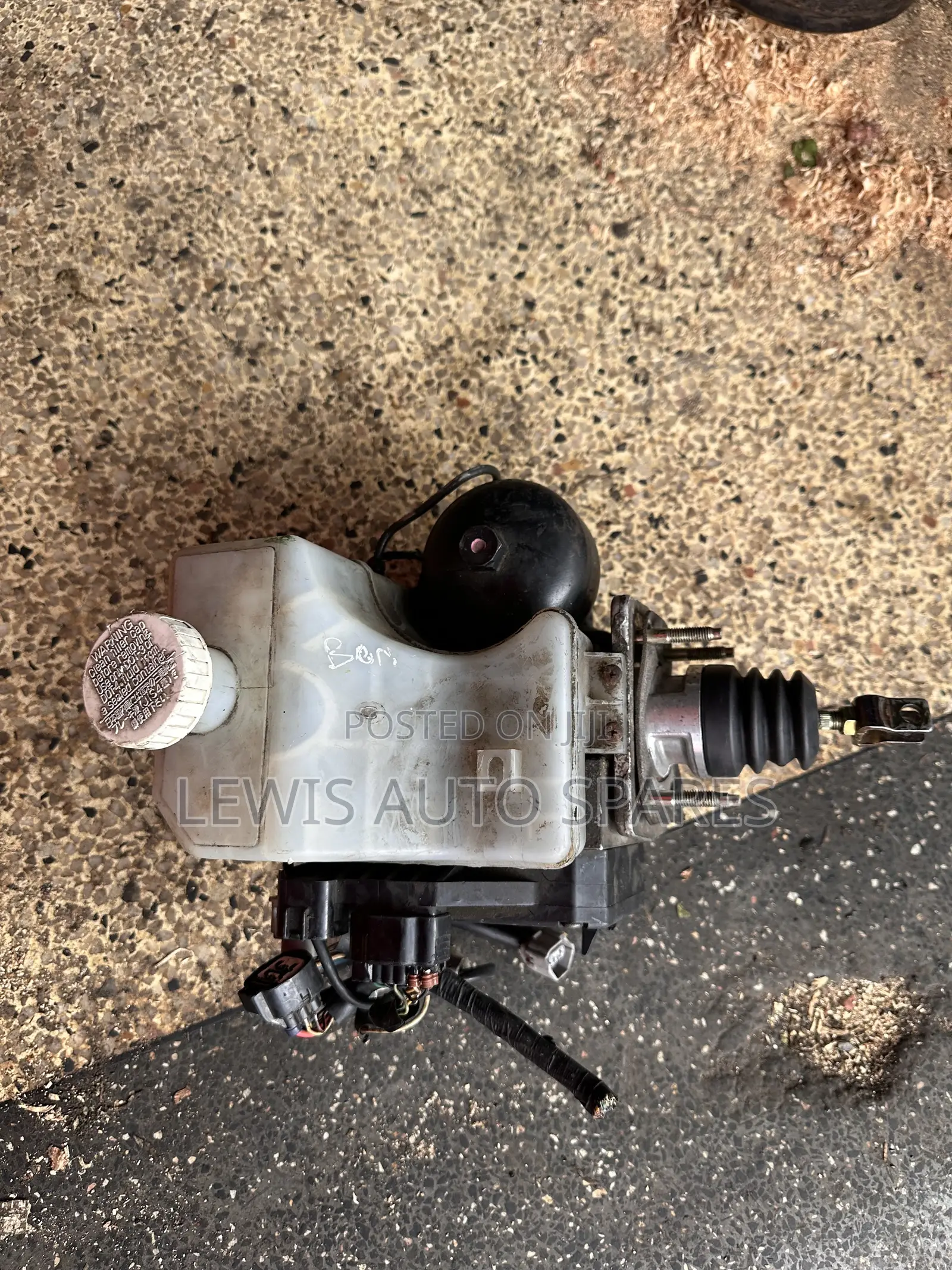 Pajero Brake Booster