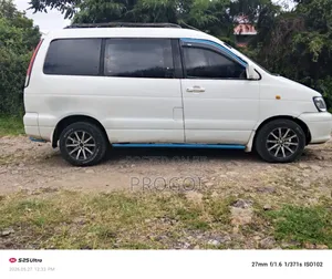 Toyota TownAce 2000 White