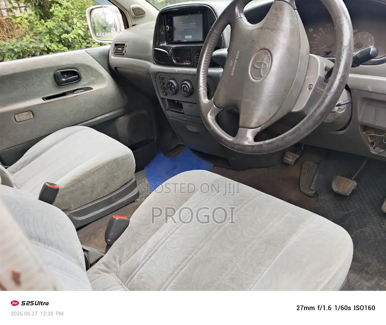 Toyota TownAce 2000 White
