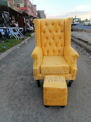 Pedicure Seat and a Pouf, Gold 