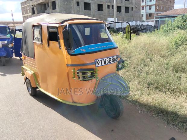 Piaggio Scooter 2014 Yellow - thumbnail 7