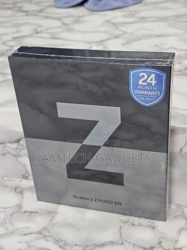New Samsung Galaxy Z Fold3 5G 256 GB Black