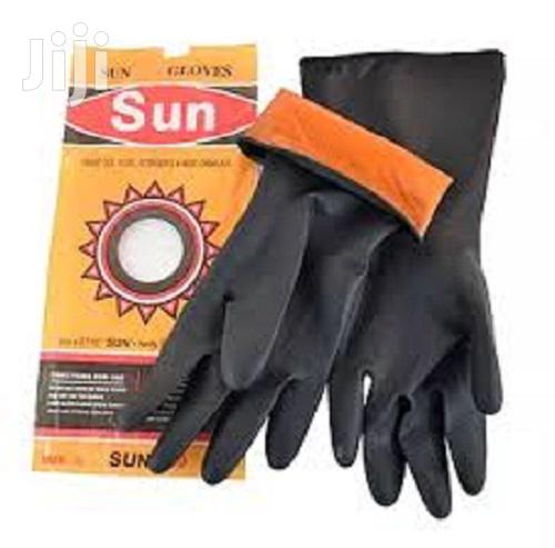 Rubber Gloves - thumbnail 3