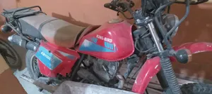 Yamaha Gear 2022 Red