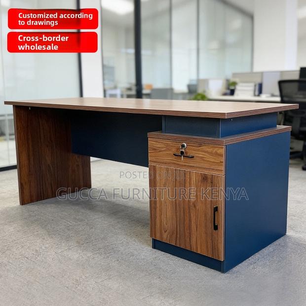 Executive Study Desk. - thumbnail 4