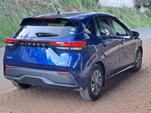 Nissan Note 1.2 Hybrid 2021 Blue