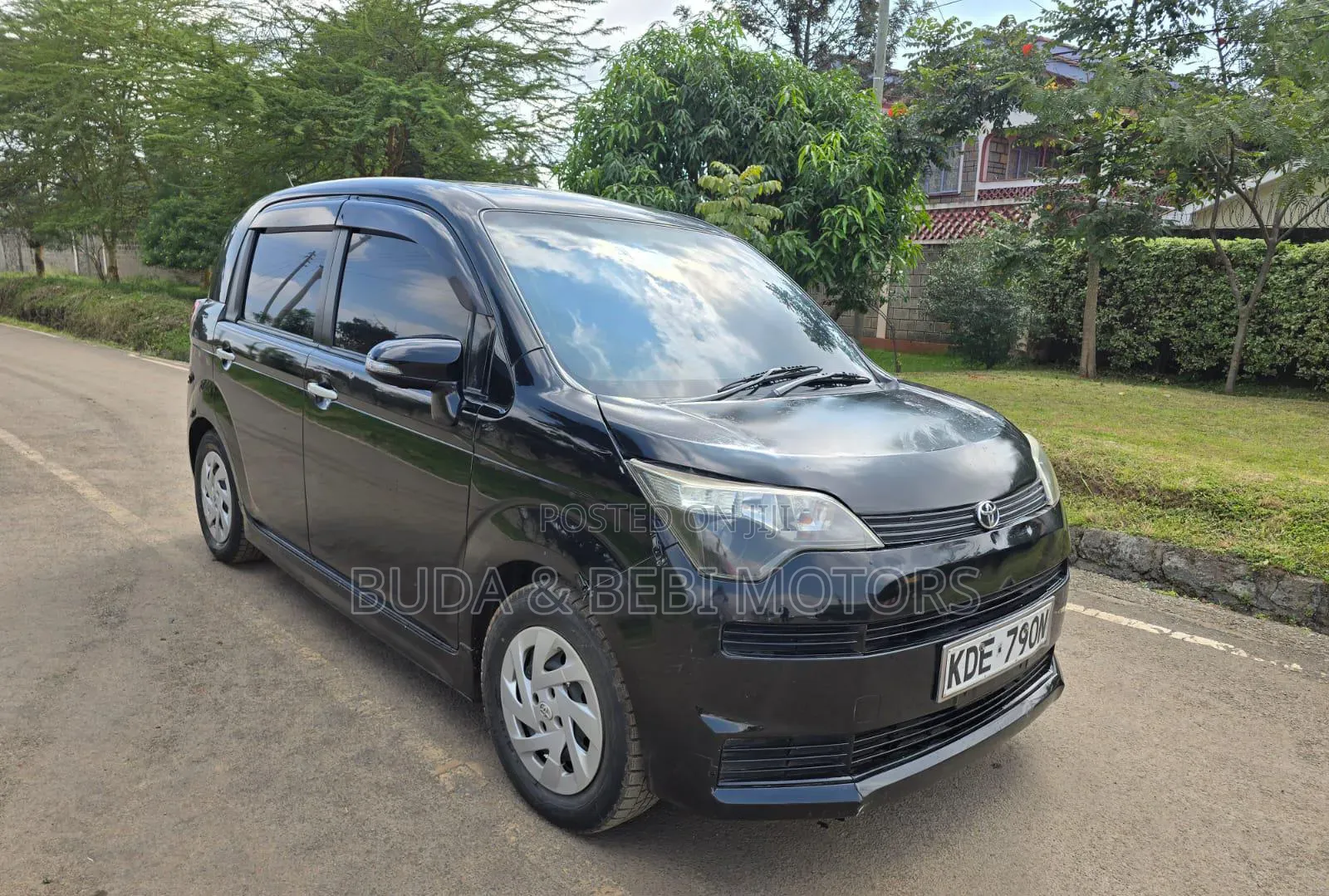 Toyota Spade 2014 Black