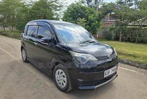 Toyota Spade 2014 Black
