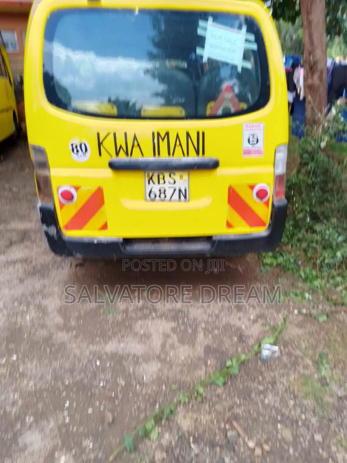 Nissan Caravan (Urvan) 2016 Yellow