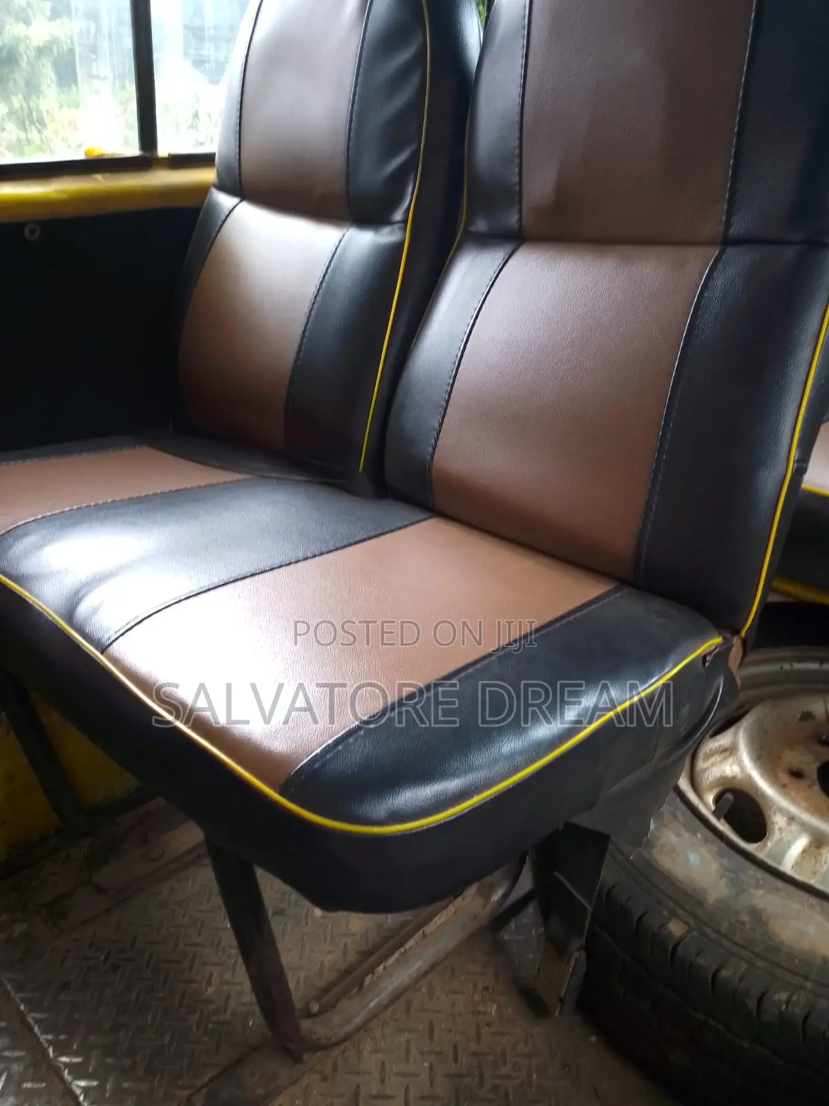 Nissan Caravan (Urvan) 2016 Yellow