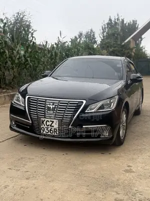 Toyota Crown 2013 Black
