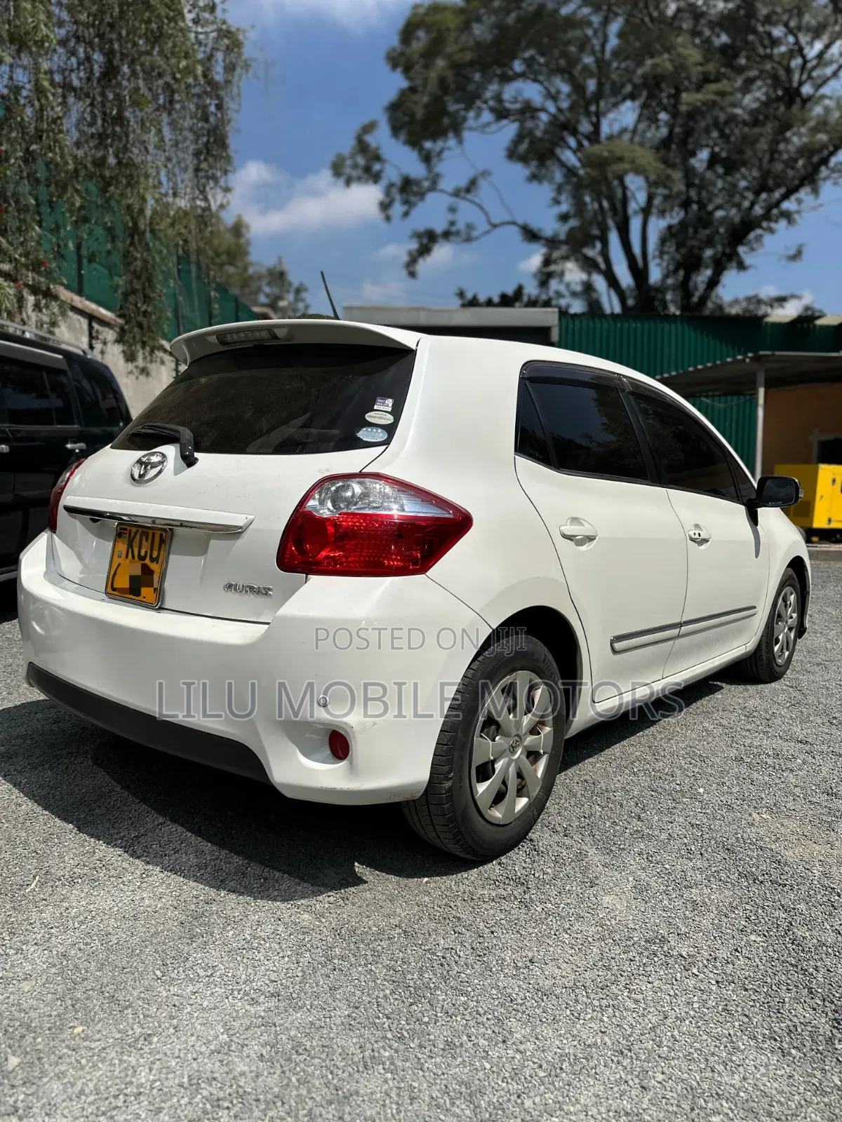 Toyota Auris 2012 White