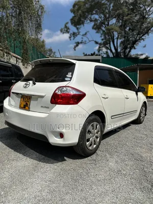 Toyota Auris 2012 White