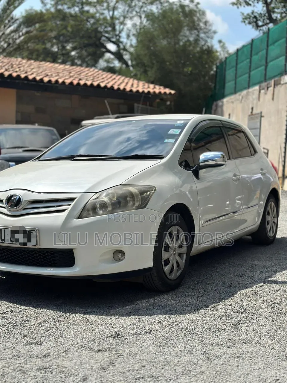 Toyota Auris 2012 White