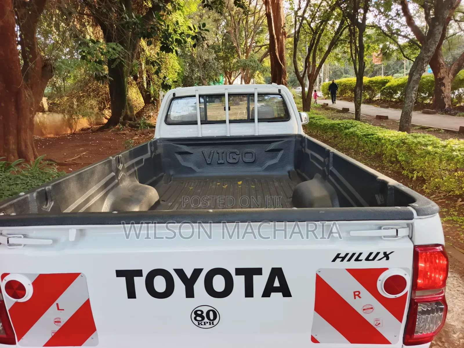 Toyota Hilux 2011 White