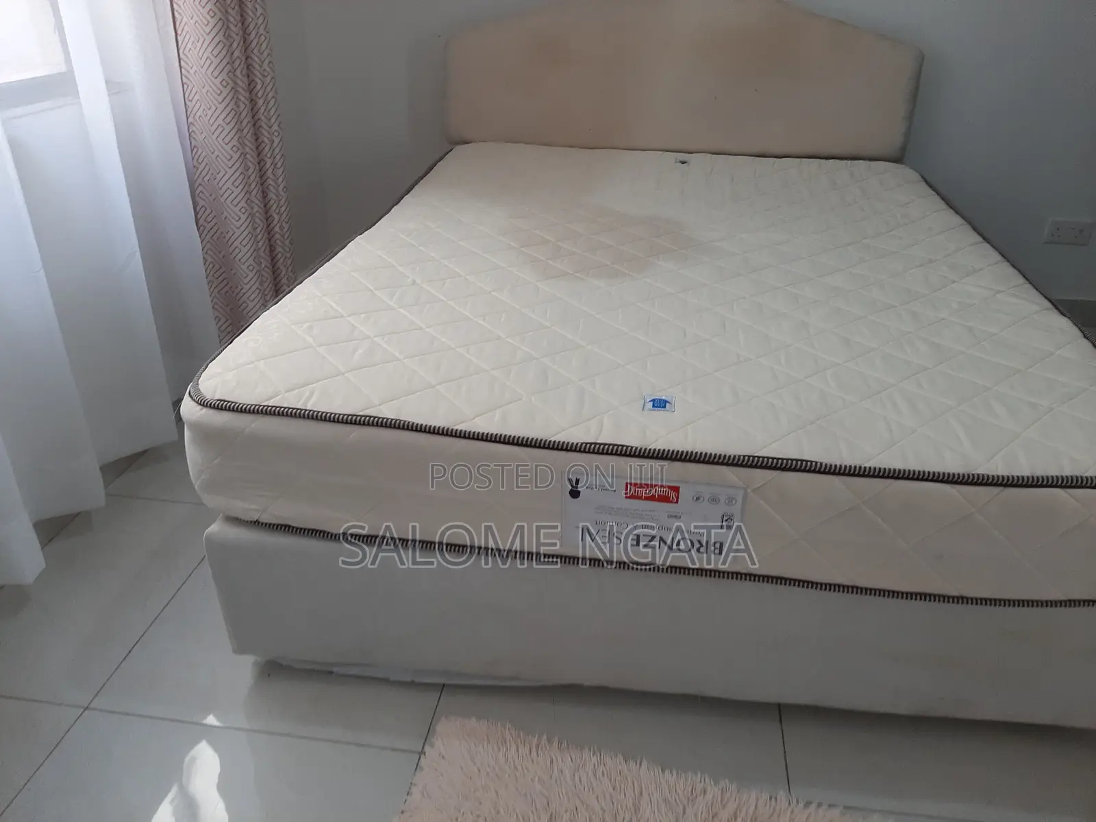 Quick Sale! Slumberland Queen Size 5*6 Bed