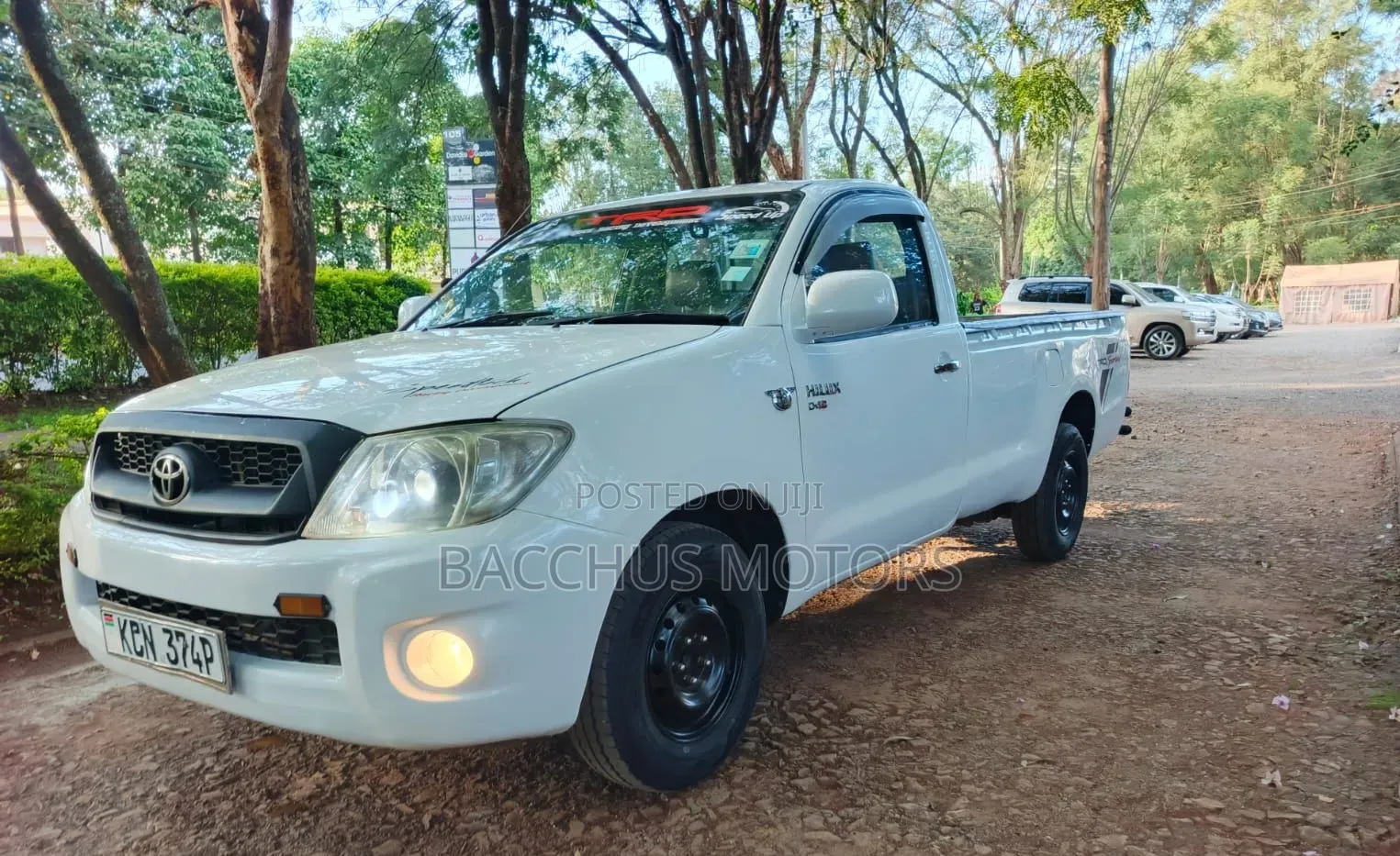 Toyota Hilux 2011 White
