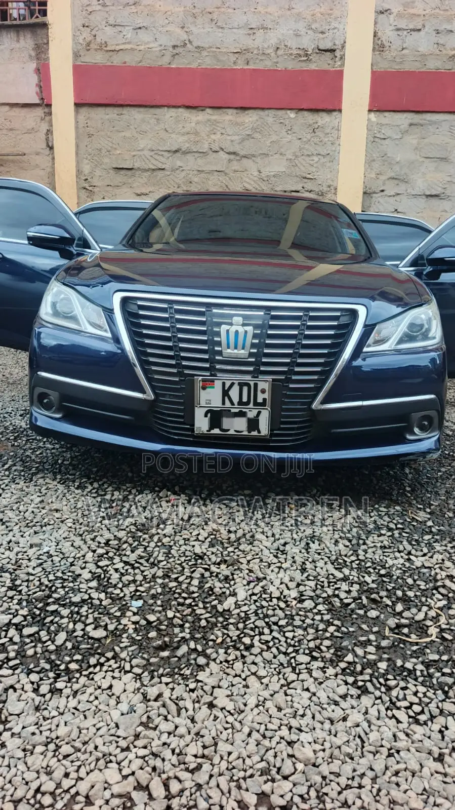 Toyota Crown 2017 Blue