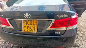 Toyota Crown 2017 Blue