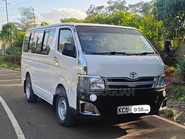 Toyota HiAce 2013 White - thumbnail 2