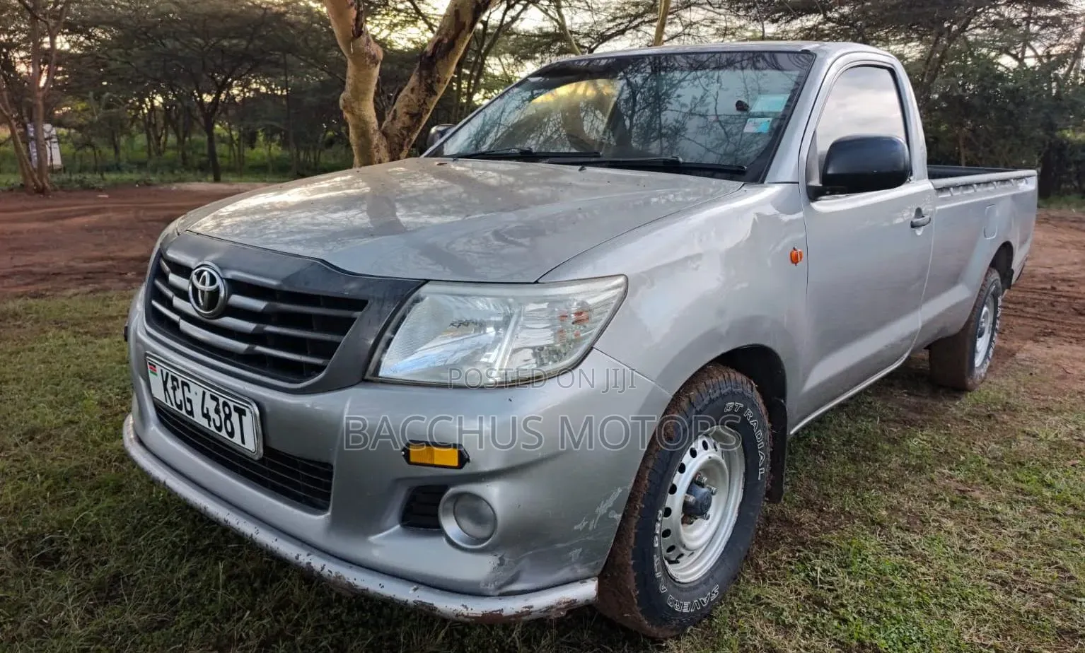 Toyota Hilux 2015 Silver