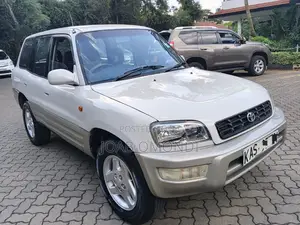 Toyota RAV4 Base 4x4 1997 Beige