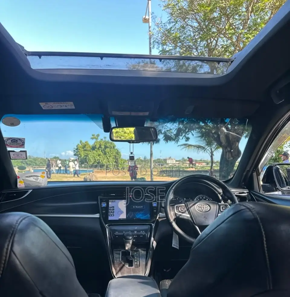 Toyota Harrier 2018 Black