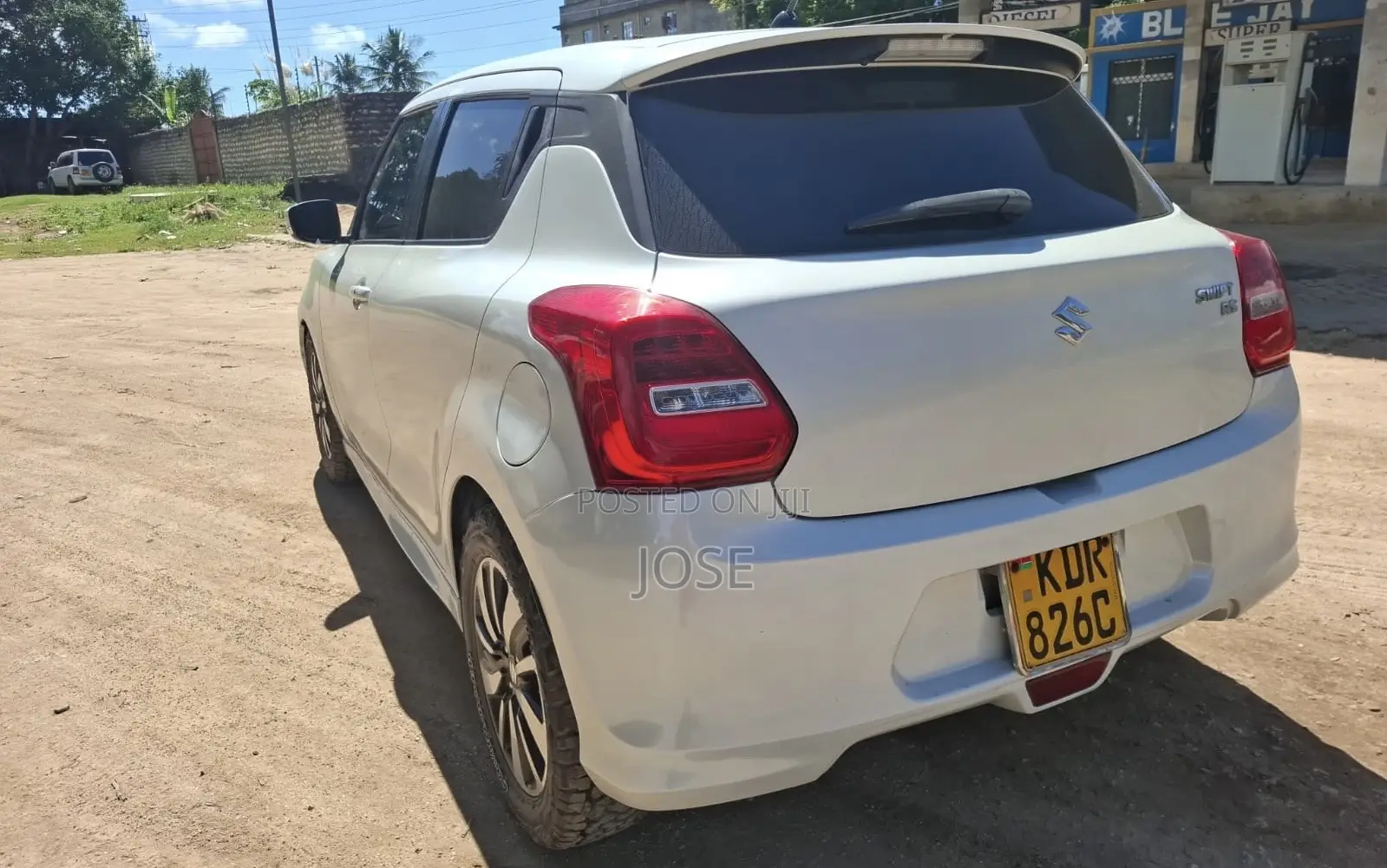 Suzuki Swift 2017 White