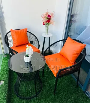 Round Table /Outdoor Set