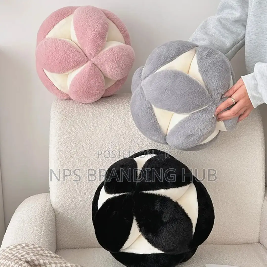 30cm Soft Hydrangea Rabbit Fur Throw Pillows (Stda