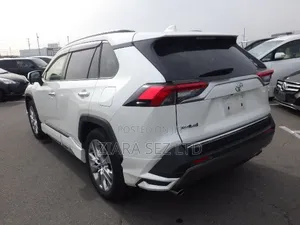 Toyota RAV4 2020 White