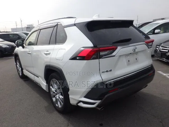 Toyota RAV4 2020 White