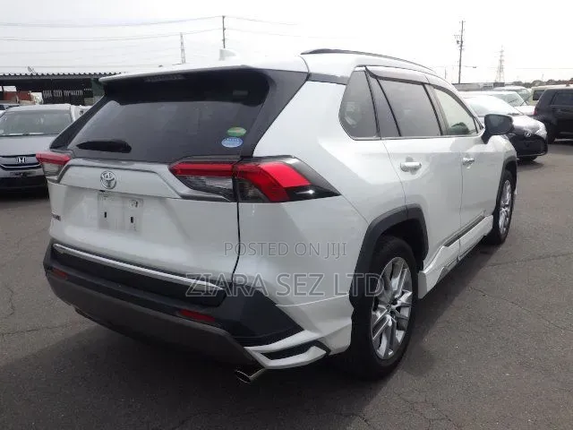 Toyota RAV4 2020 White