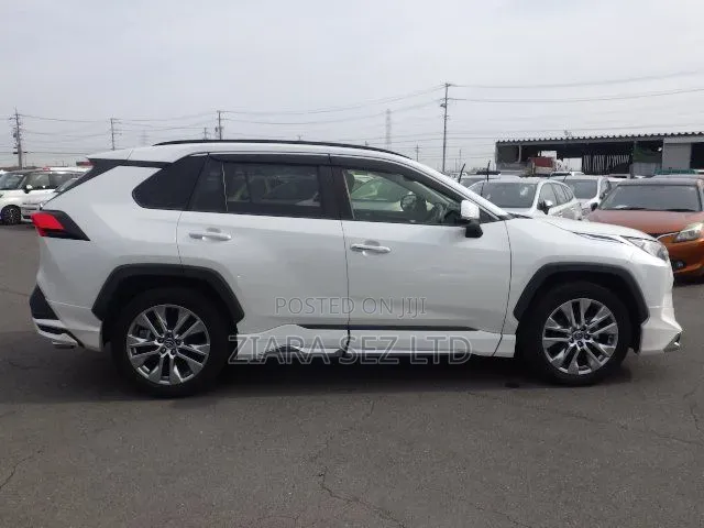 Toyota RAV4 2020 White