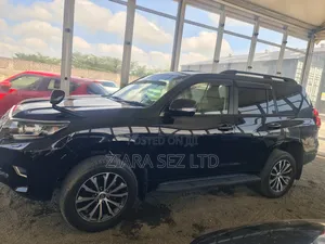 Toyota Land Cruiser Prado 2018 Black