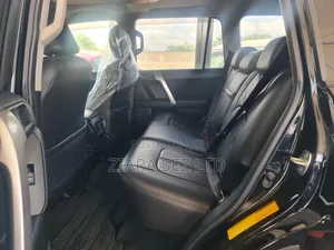 Toyota Land Cruiser Prado 2018 Black