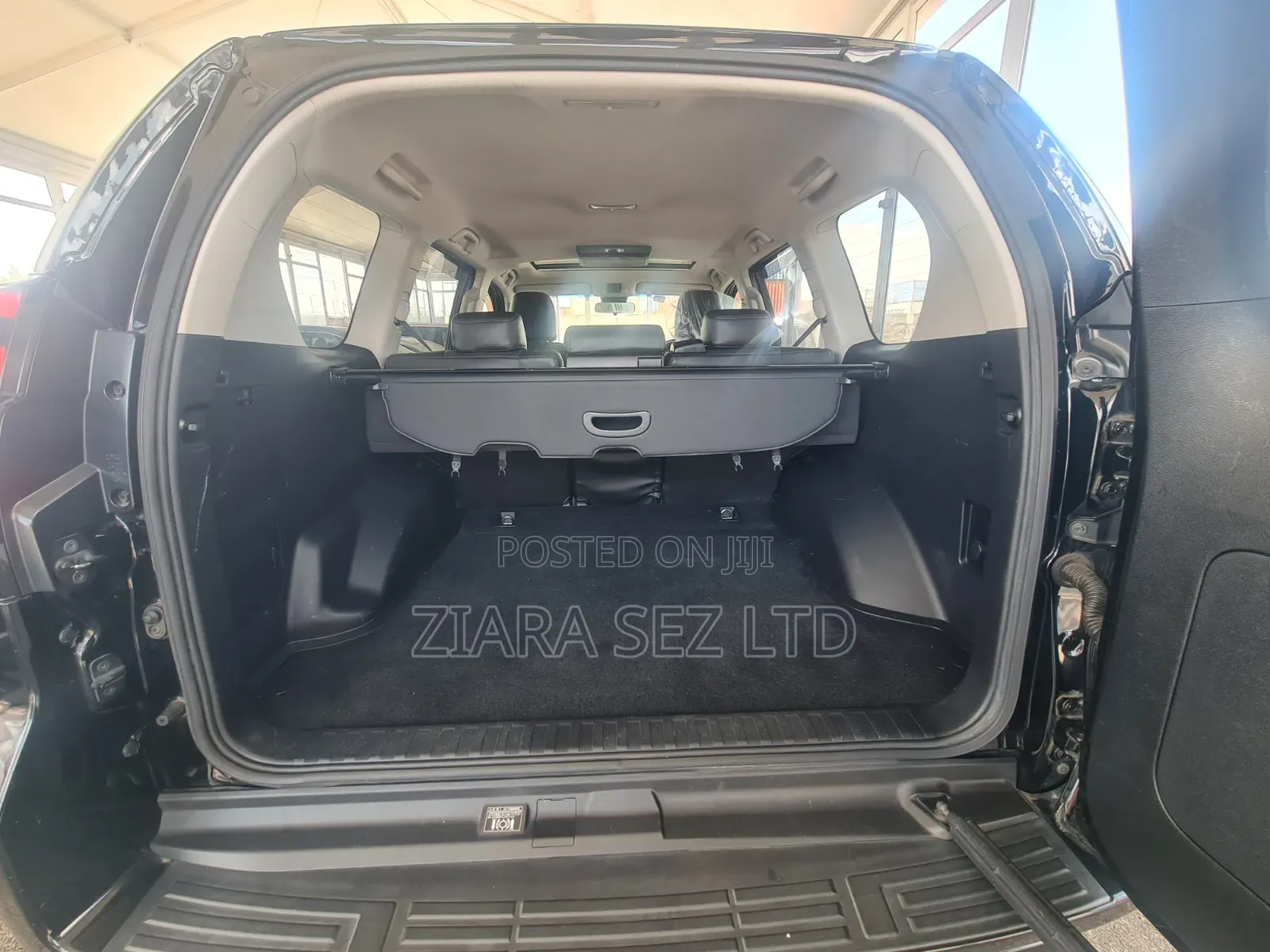 Toyota Land Cruiser Prado 2018 Black