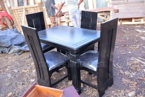 4 Seater Spindle - thumbnail 3