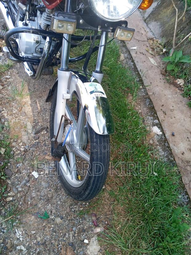 Bajaj Boxer 100 2024 Red - thumbnail 5