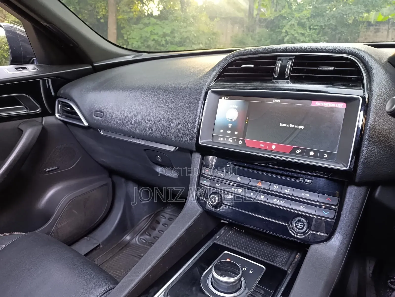 Jaguar F-Pace 20d R-Sport 2017 Black
