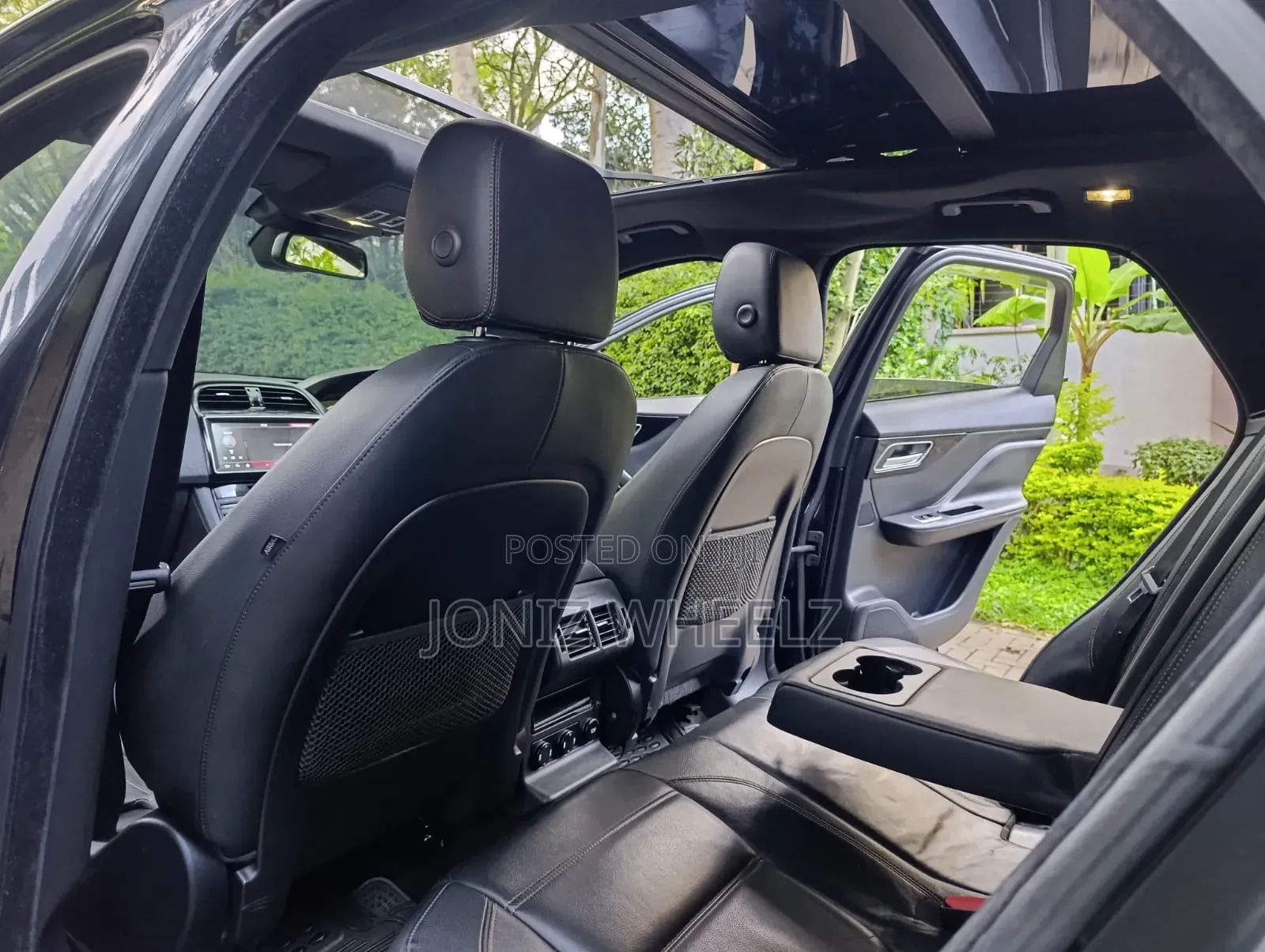 Jaguar F-Pace 20d R-Sport 2017 Black