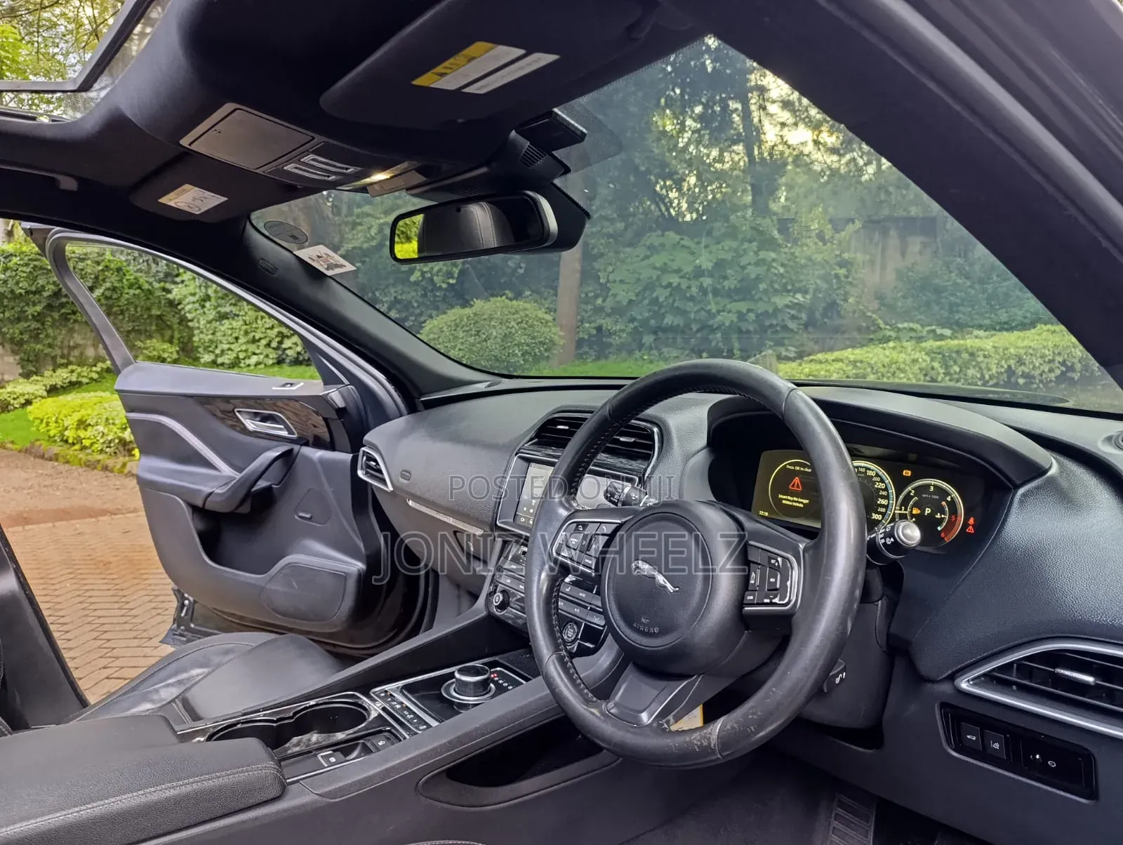 Jaguar F-Pace 20d R-Sport 2017 Black