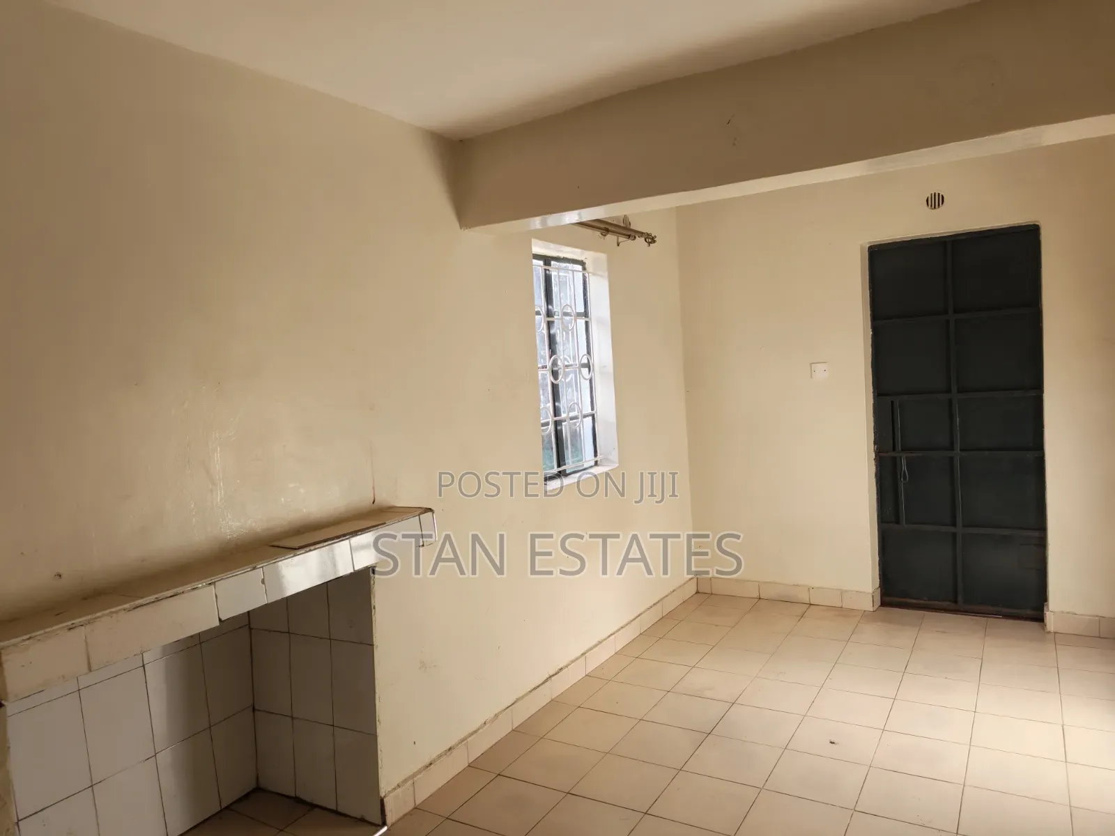 5bdrm Maisonette in Greenspot, Kamakis for rent