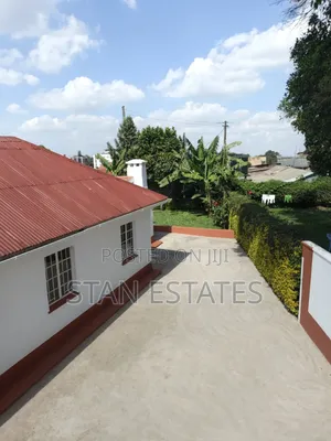 3bdrm Bungalow in Up The Hill, Uthiru for rent