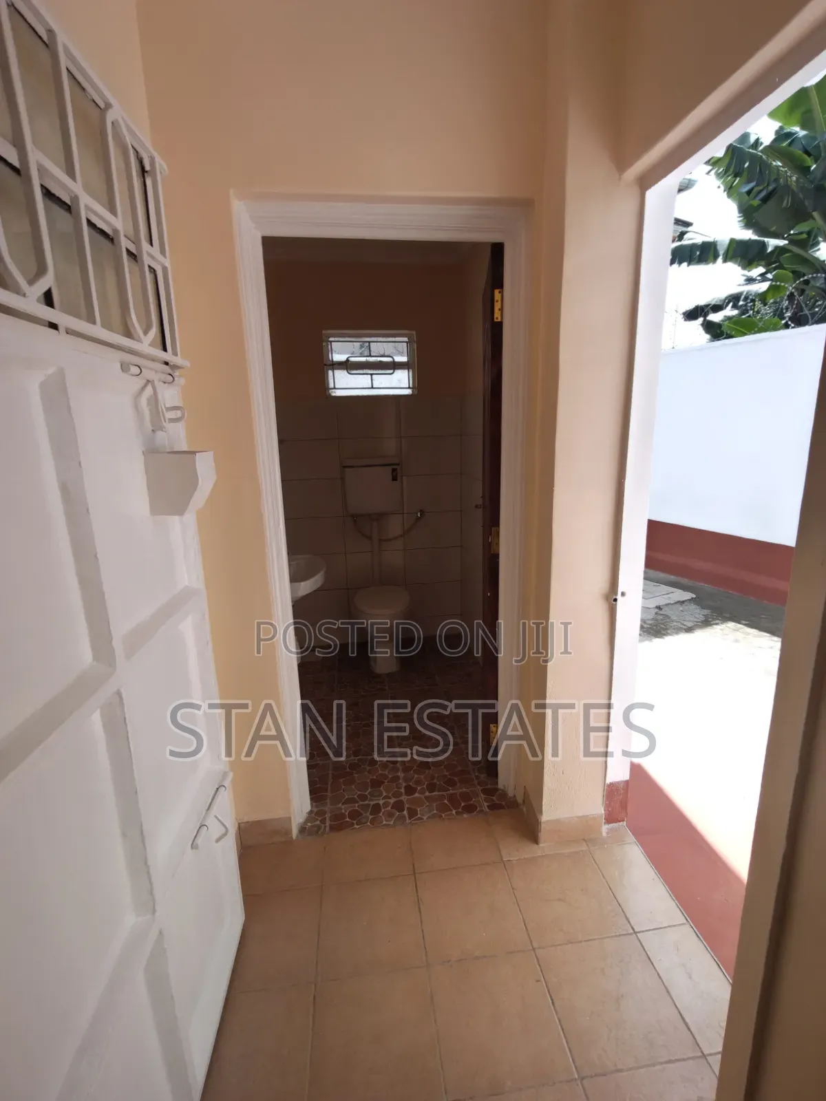 3bdrm Bungalow in Up The Hill, Uthiru for rent
