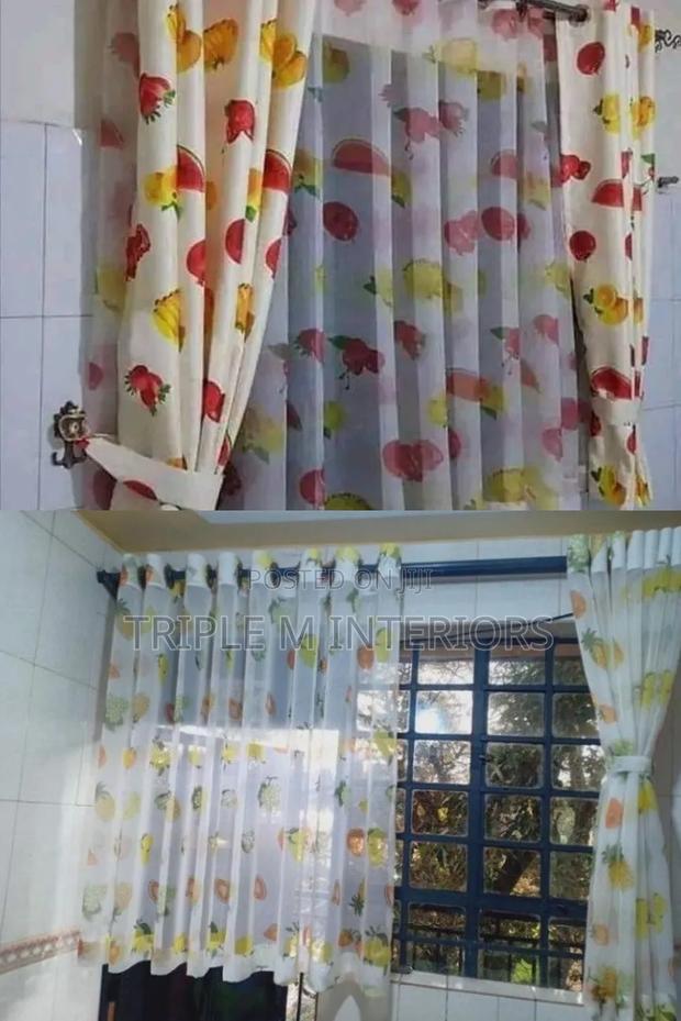Vintage Fruit Crate Style: Rustic Linen-Look Kitchen Drapes