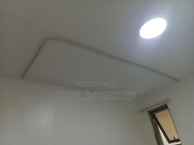 Ceiling Mounted Aluminium Bendable Drapery Curtain Rail Installation