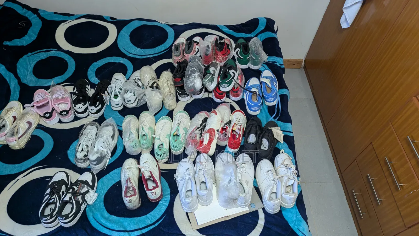 Wholesale Sneakers