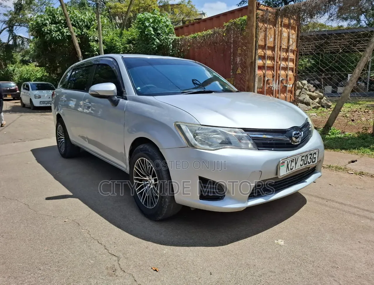 Toyota Corolla Fielder 2013 Silver